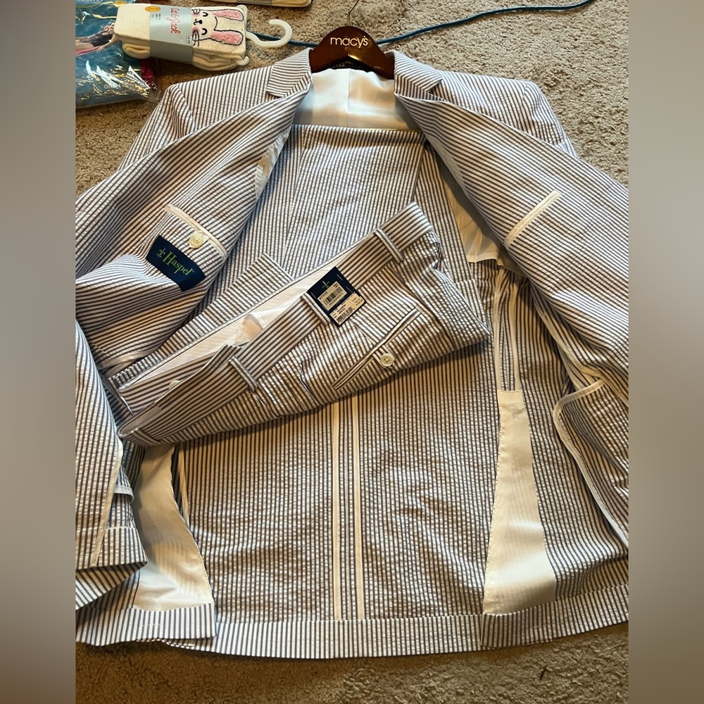 Macy's blue and white seersucker Suit - PLEASE READ FOR SIZING!